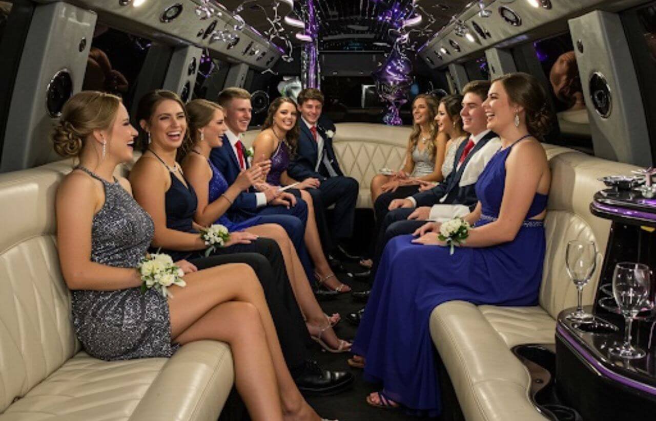 Prom Toronto Limousine Rental